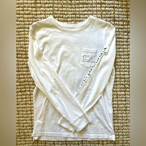 Women’s tee vineyard vines like new